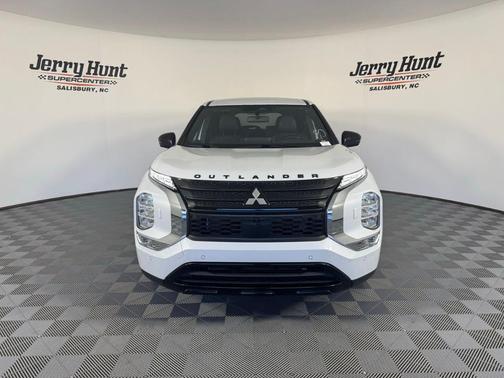 2023 Mitsubishi Outlander SE Black Edition