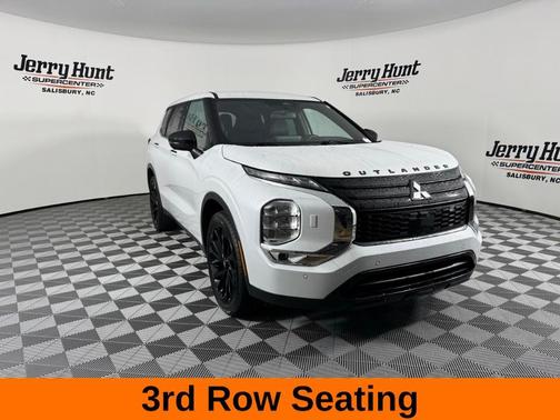 2023 Mitsubishi Outlander SE Black Edition