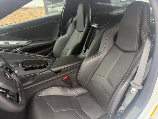 2024 Chevrolet Corvette Stingray w/1LT