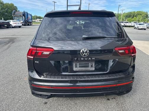 2022 Volkswagen Tiguan 2.0T SE R-Line Black