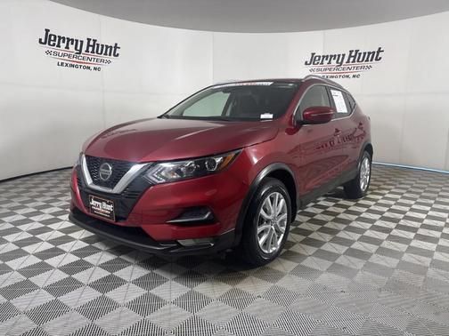 2022 Nissan Rogue Sport SV