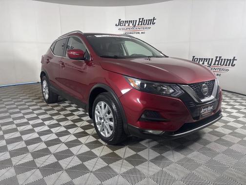 2022 Nissan Rogue Sport SV