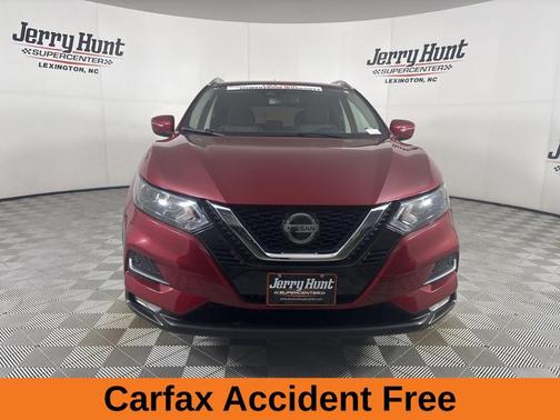 2022 Nissan Rogue Sport SV