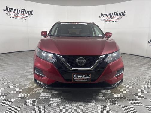 2022 Nissan Rogue Sport SV