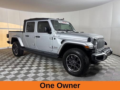 2022 Jeep Gladiator Overland