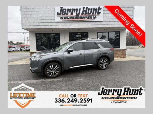 2024 Nissan Pathfinder Platinum