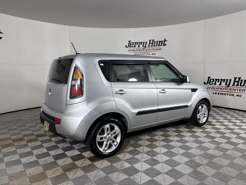 2011 Kia Soul +