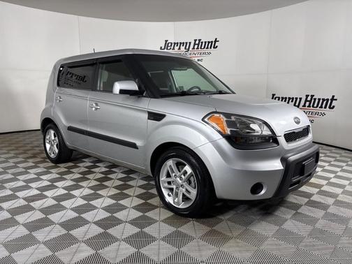 2011 Kia Soul +