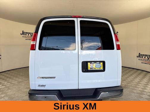 2017 Chevrolet Express 3500 LT