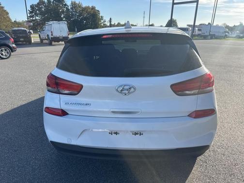 2018 Hyundai Elantra GT Base