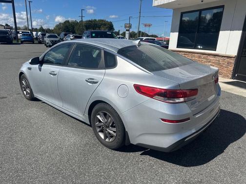 2020 Kia Optima LX