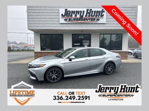 2024 Toyota Camry SE