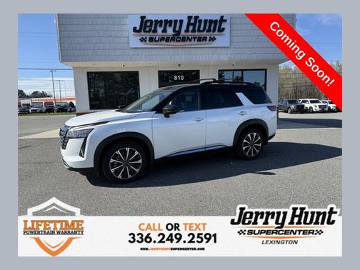 2026 Nissan Pathfinder Platinum