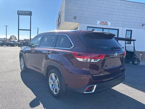 Ooh La La Rouge Mica 2019 Toyota Highlander Limited