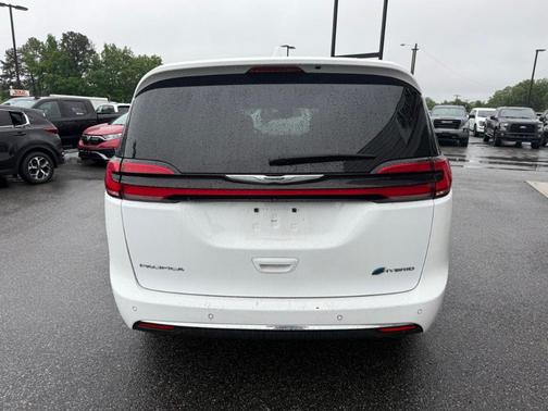 2022 Chrysler Pacifica Hybrid Limited