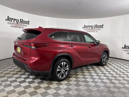 2020 Toyota Highlander XLE