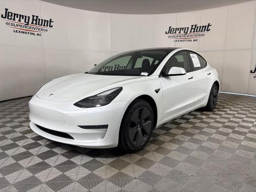 White 2023 Tesla Model 3 Base
