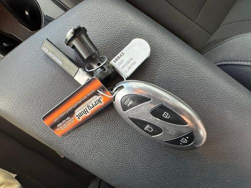 Gray 2025 Hyundai ELANTRA SEL Convenience