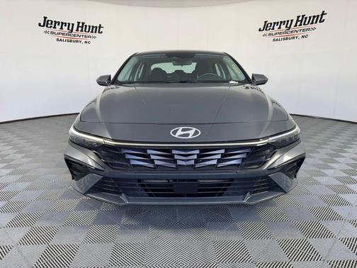 Gray 2025 Hyundai ELANTRA SEL Convenience