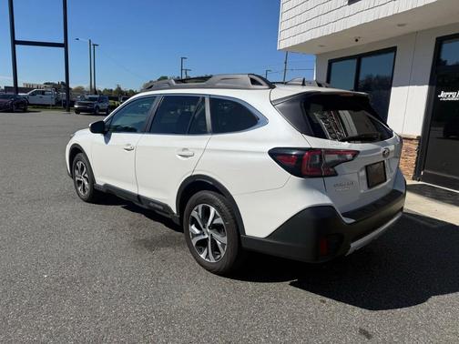 2022 Subaru Outback Limited XT