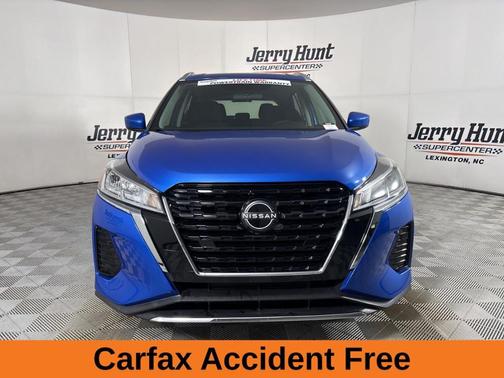 2023 Nissan Kicks SV