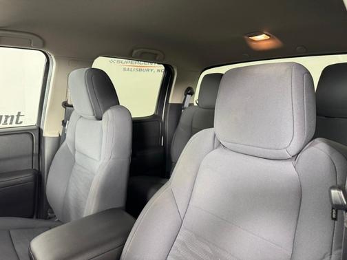 2023 Nissan Frontier S