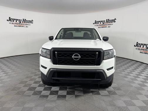2023 Nissan Frontier S