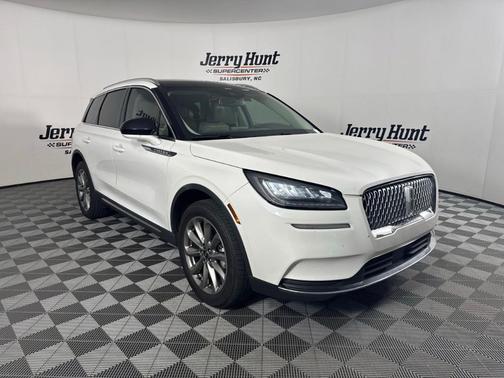 Pristine White 2022 Lincoln Corsair Standard