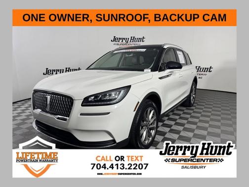 White Metallic 2022 Lincoln Corsair Standard
