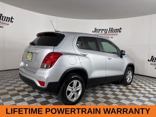 2022 Chevrolet Trax LS