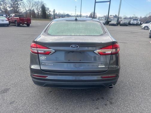 2019 Ford Fusion SEL