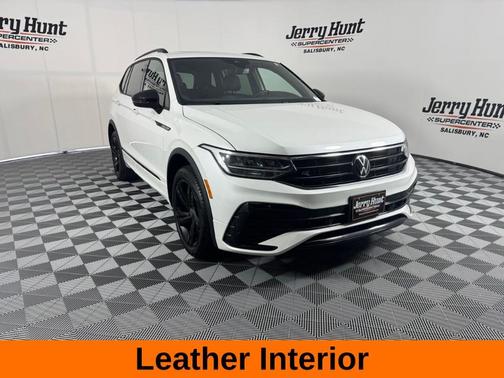 2024 Volkswagen Tiguan 2.0T SE R-Line Black
