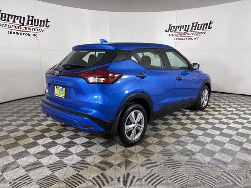 2022 Nissan Kicks S