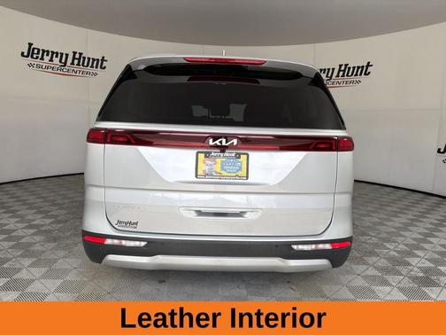 2023 Kia Carnival LX