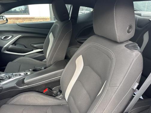 2022 Chevrolet Camaro 1LT