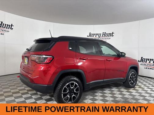 2024 Jeep Compass Trailhawk