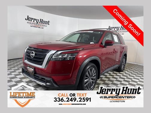 2023 Nissan Pathfinder SL