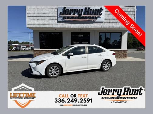 White 2022 Toyota Corolla LE