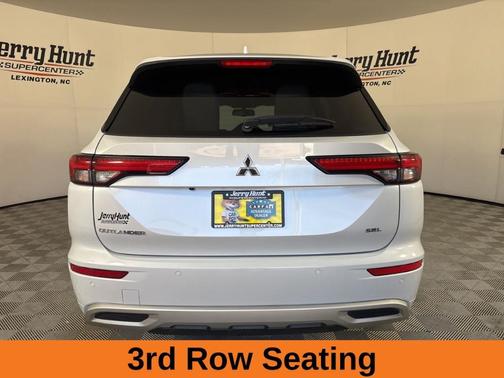 2023 Mitsubishi Outlander SEL