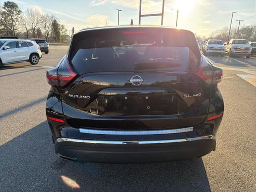 2024 Nissan Murano SL