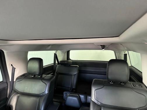 Oxford White 2025 Ford Expedition Max Platinum