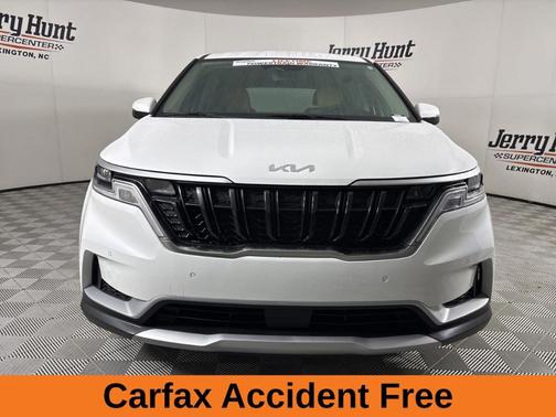 2024 Kia Carnival EX