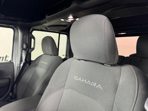 Sting Gray Clearcoat 2021 Jeep Wrangler Unlimited Sahara