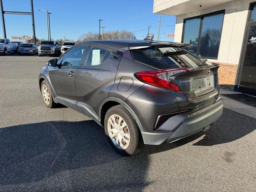 2021 Toyota C-HR LE