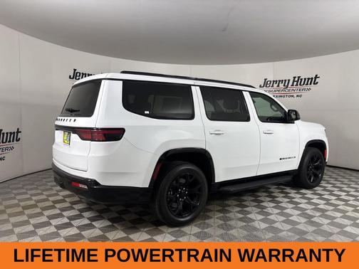Bright White Clearcoat 2024 Jeep Wagoneer Series II