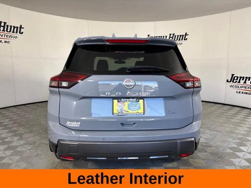 Boulder Gray Pearl 2025 Nissan Rogue SL