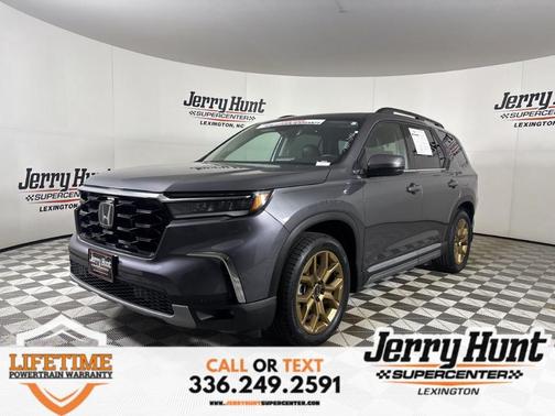 2024 Honda Pilot Touring