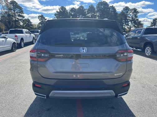 2024 Honda Pilot Touring