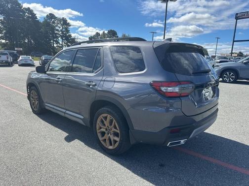 2024 Honda Pilot Touring