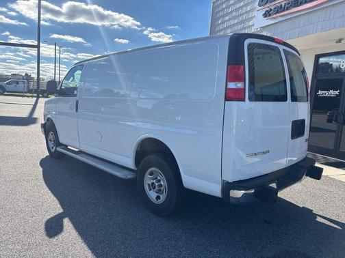 2024 GMC Savana 2500 Work Van